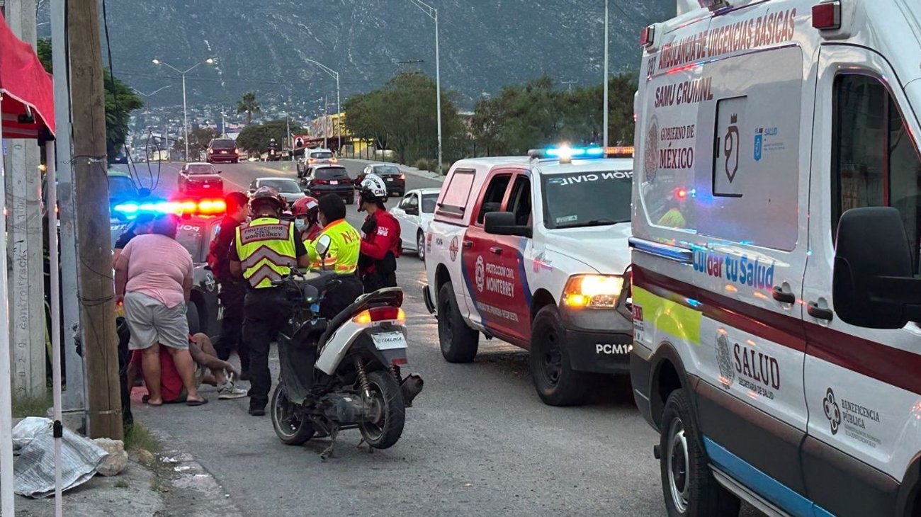 Choca motociclista ebrio a camioneta en Monterrey