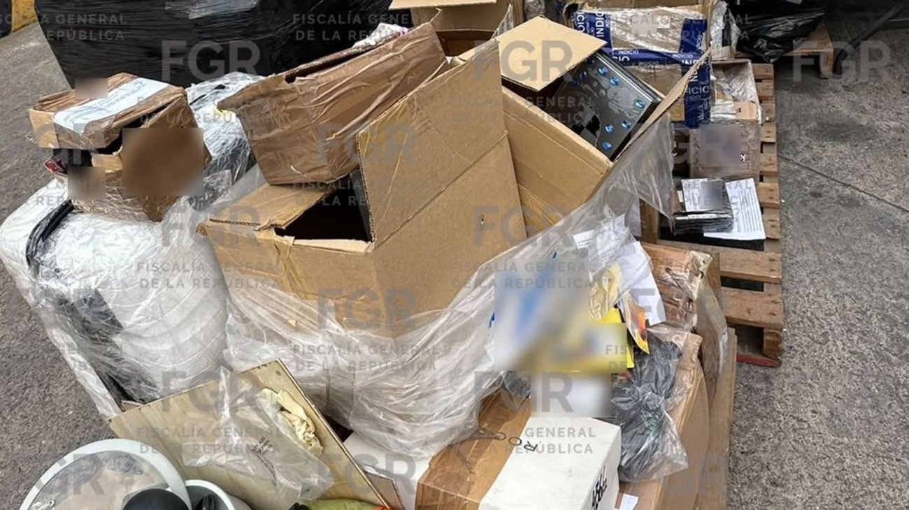 Incinera FGR miles de artículos apócrifos en CDMX