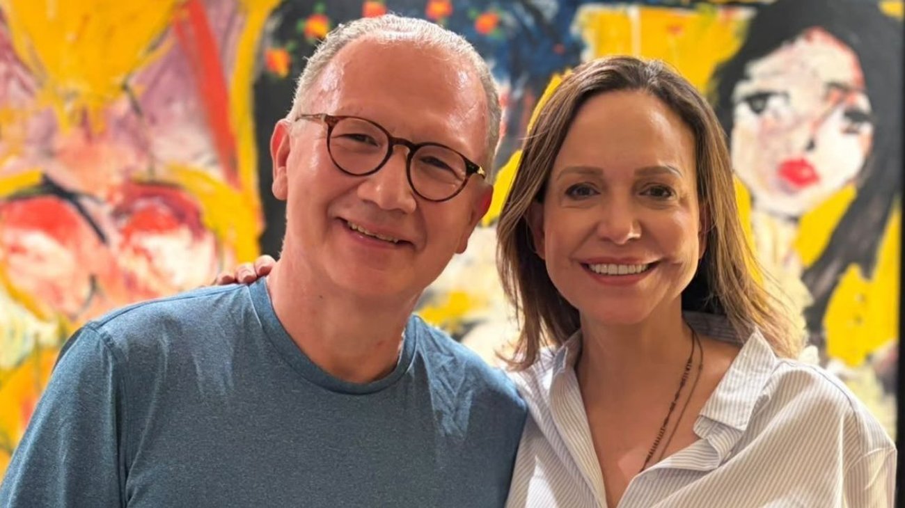 María Corina Machado visita al asesor jurídico bajo arresto