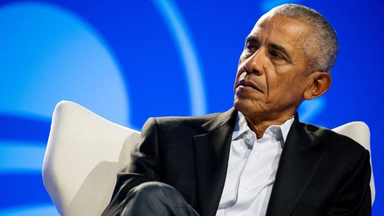 Obama critica espectáculo tras video racista compartido por Trump