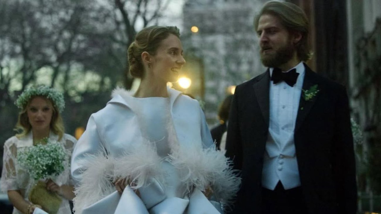 Maya Hawke y Christian Lee se casan en íntima boda en Nueva York