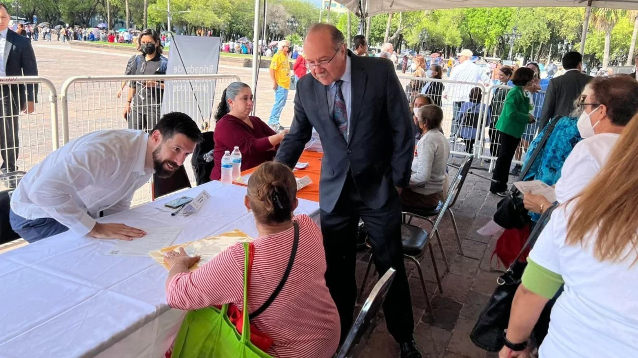 Busca estado reactivar negociaciones por deuda y presupuesto