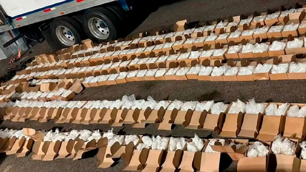 Decomisan metanfetamina de un tractocamión en Baja California Sur