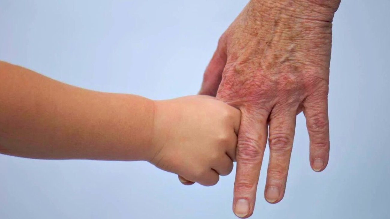 Agreden a abuelita por no cuidar a bisnieto en Aguascalientes