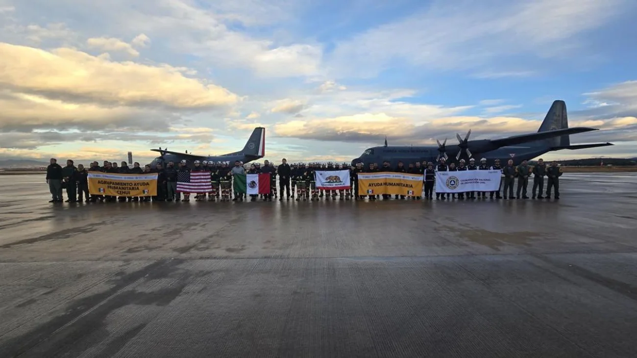 México envía brigada de apoyo a LA para combatir incendios