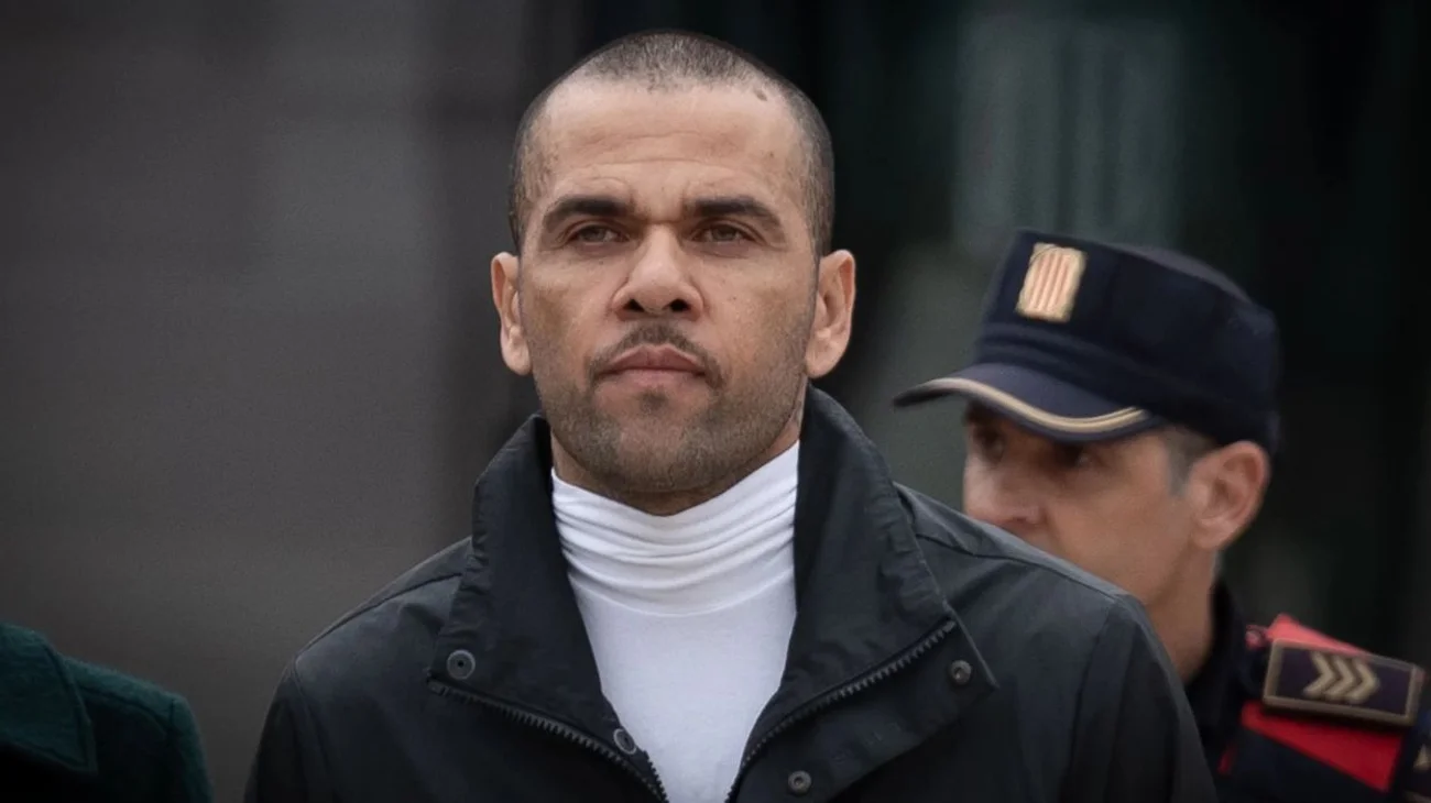 Tribunal absuelve a Dani Alves al revocar condena por violación