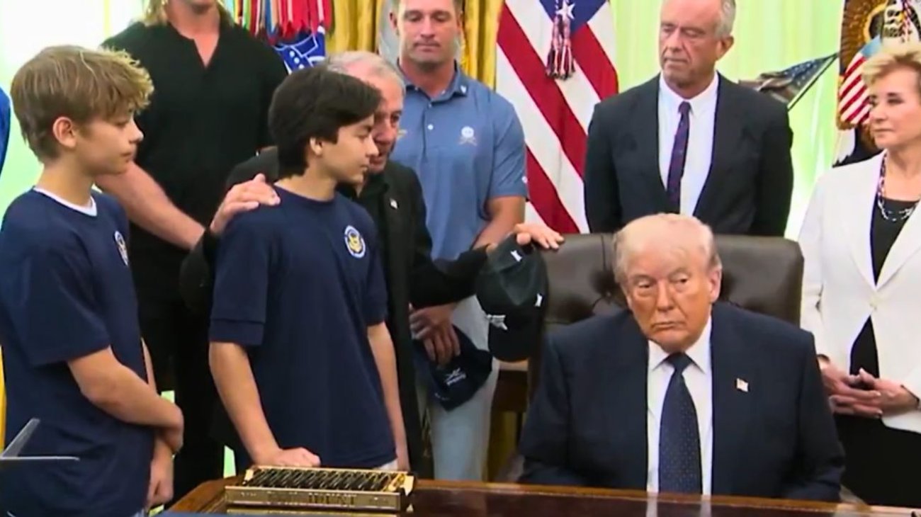 Trump bromea con que hace mucho ejercicio: 'Un minuto al día'