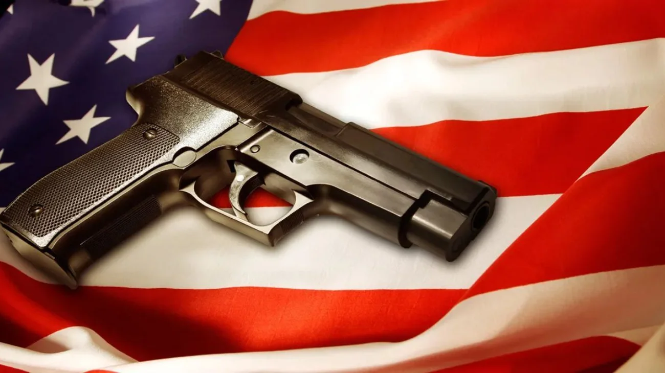 Trump firma orden que reforma venta de armamento al extranjero