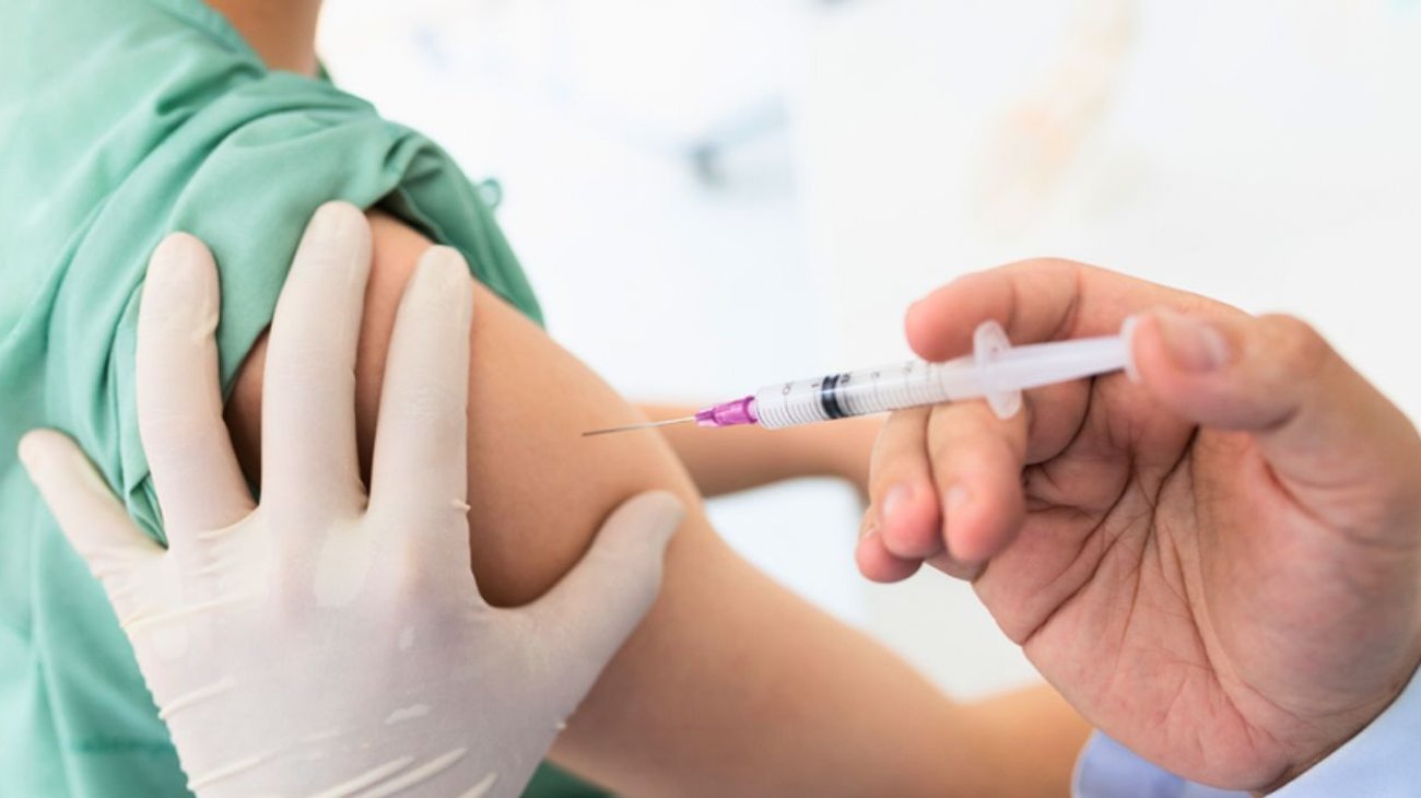 Secretaría de Salud pide vacunarse por enfermedades de temporada