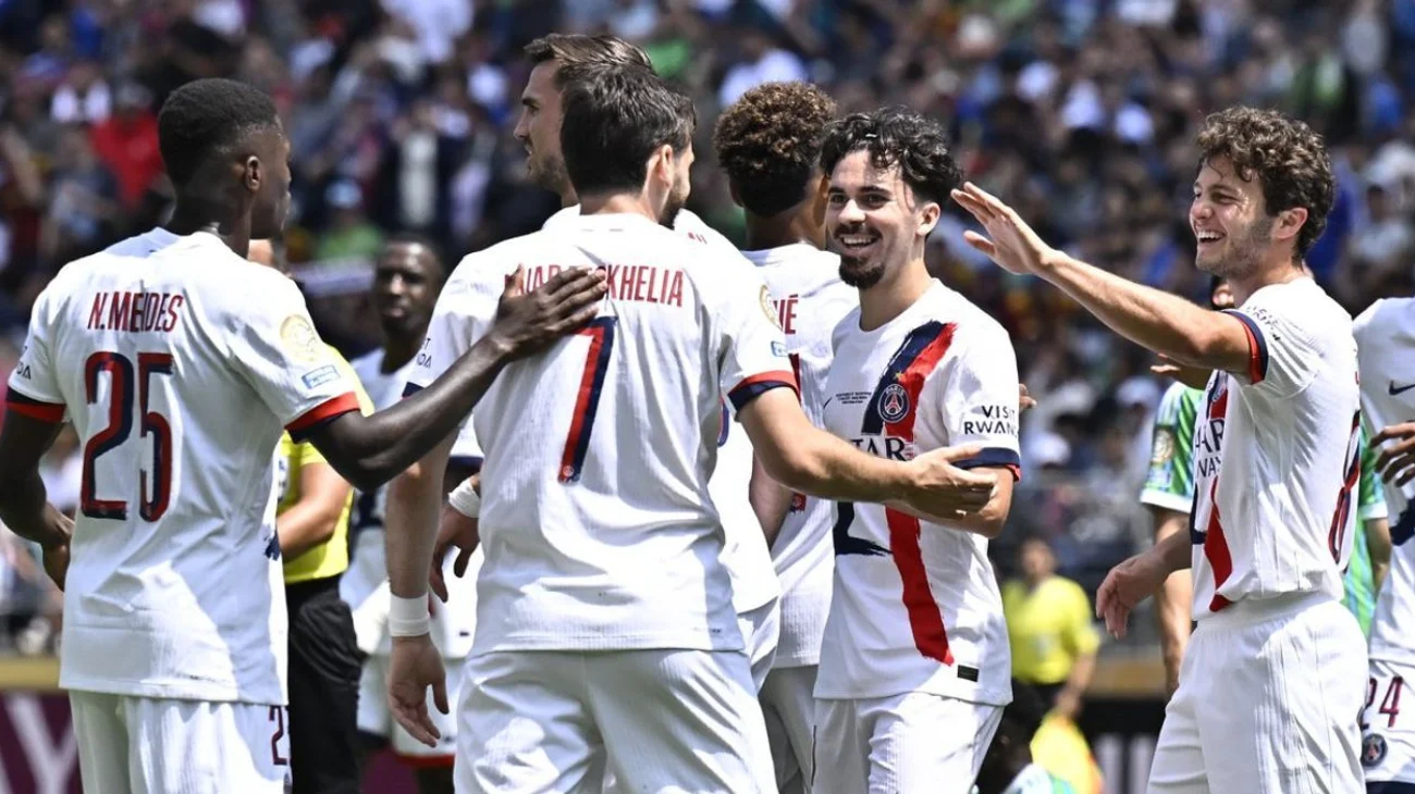 Kvaratskhelia del PSG firma el gol 100 en el Mundial de Clubes