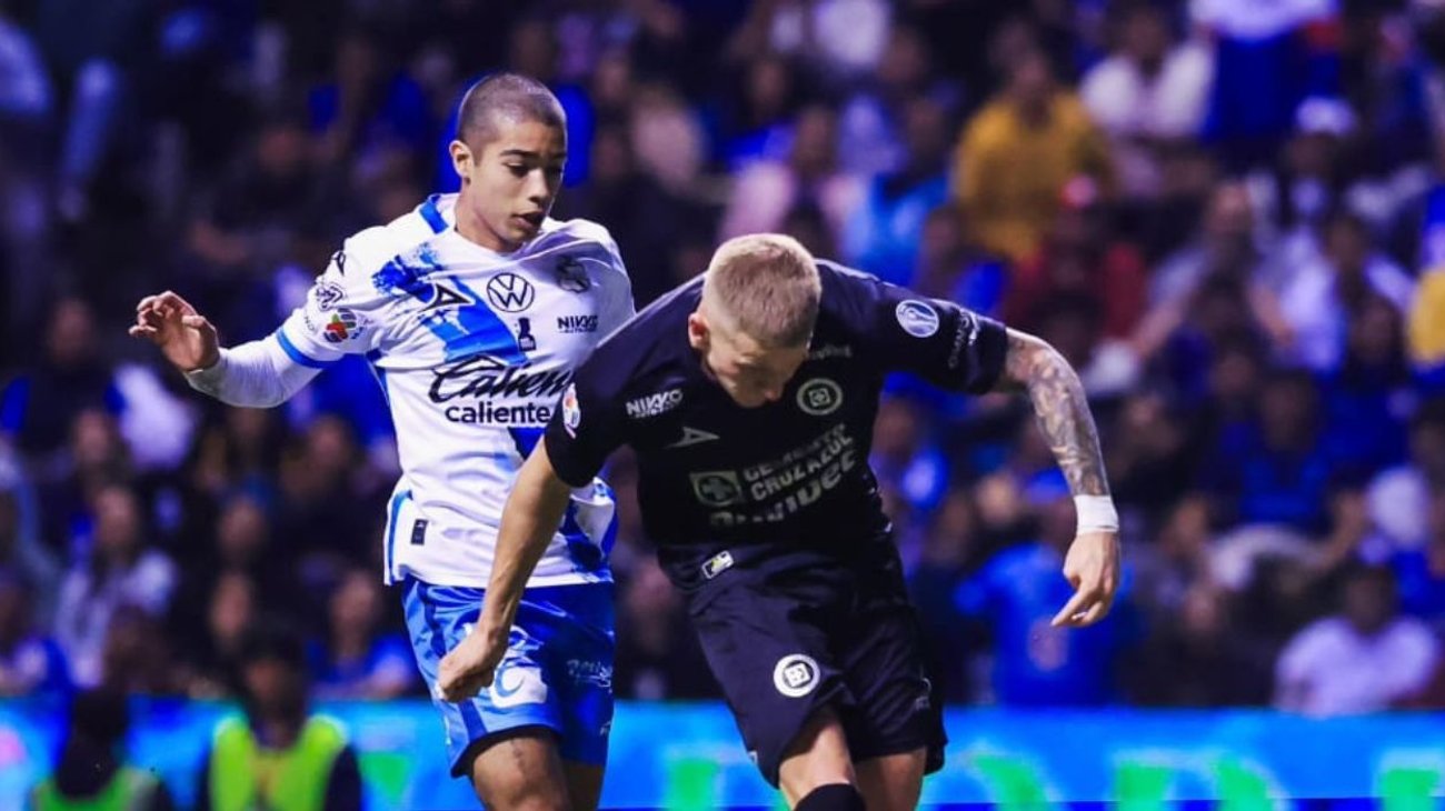 Cruz Azul golea al Puebla y es líder del Apertura 2025