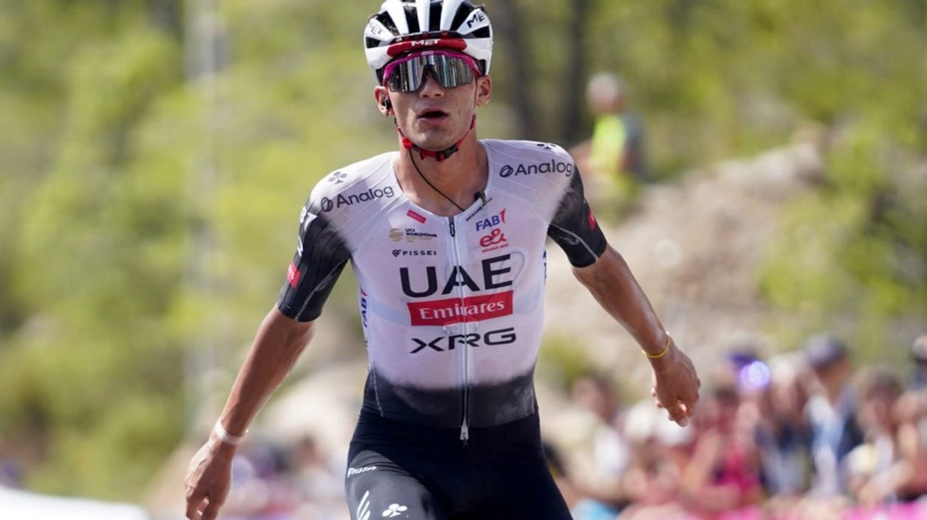 Isaac del Toro termina en el puesto 27 del UAE Tour 2026