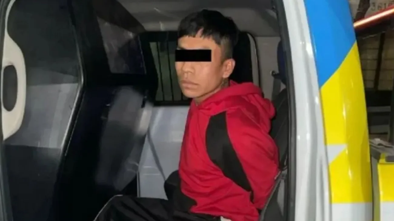 Apuñala a su pareja tras encontrarle mensajes con otra persona