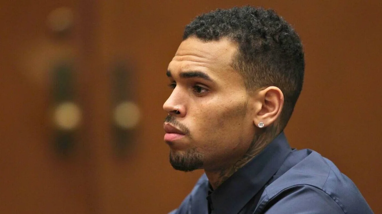 Chris Brown se declara no culpable de intento de agresión