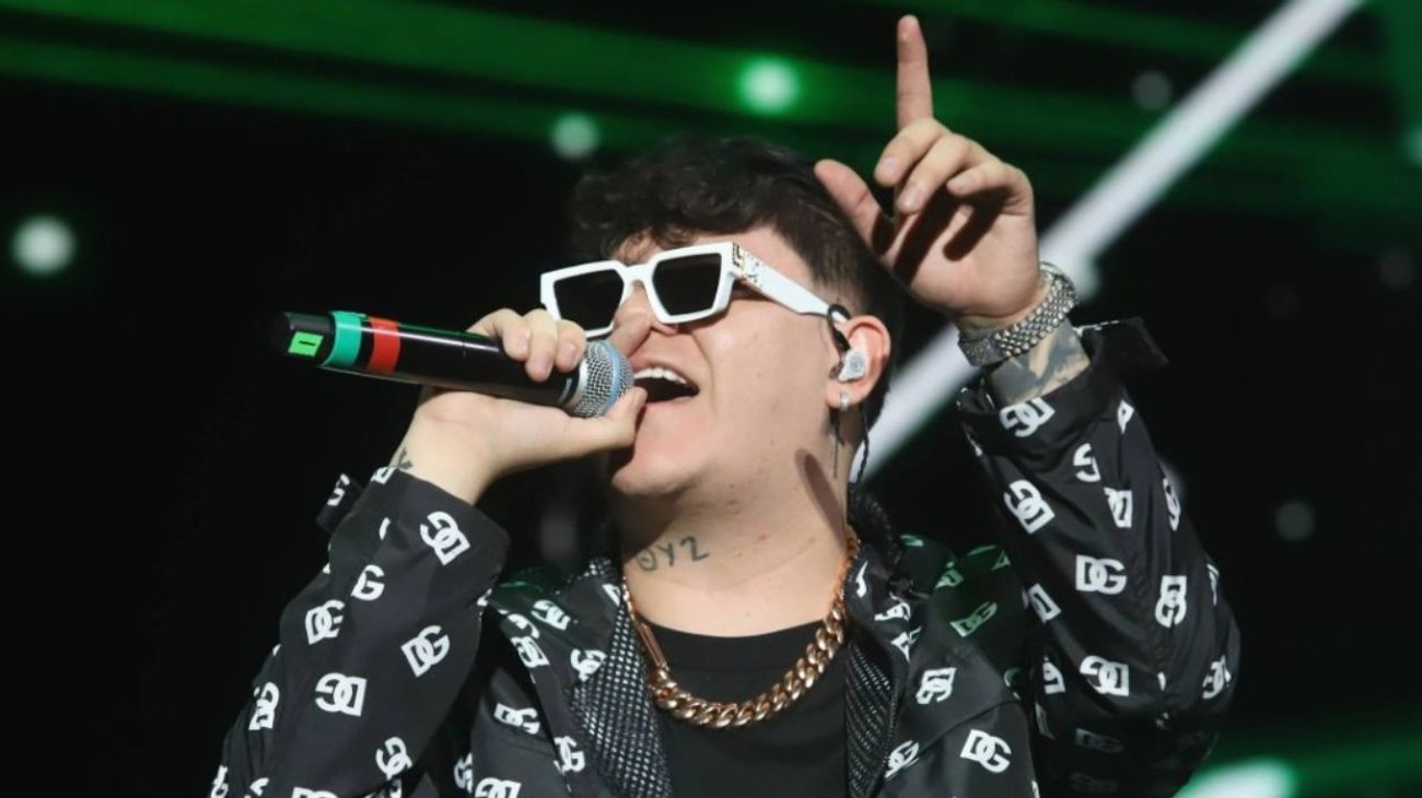 Junior H recorrerá el país con gira de 13 fechas a finales de año