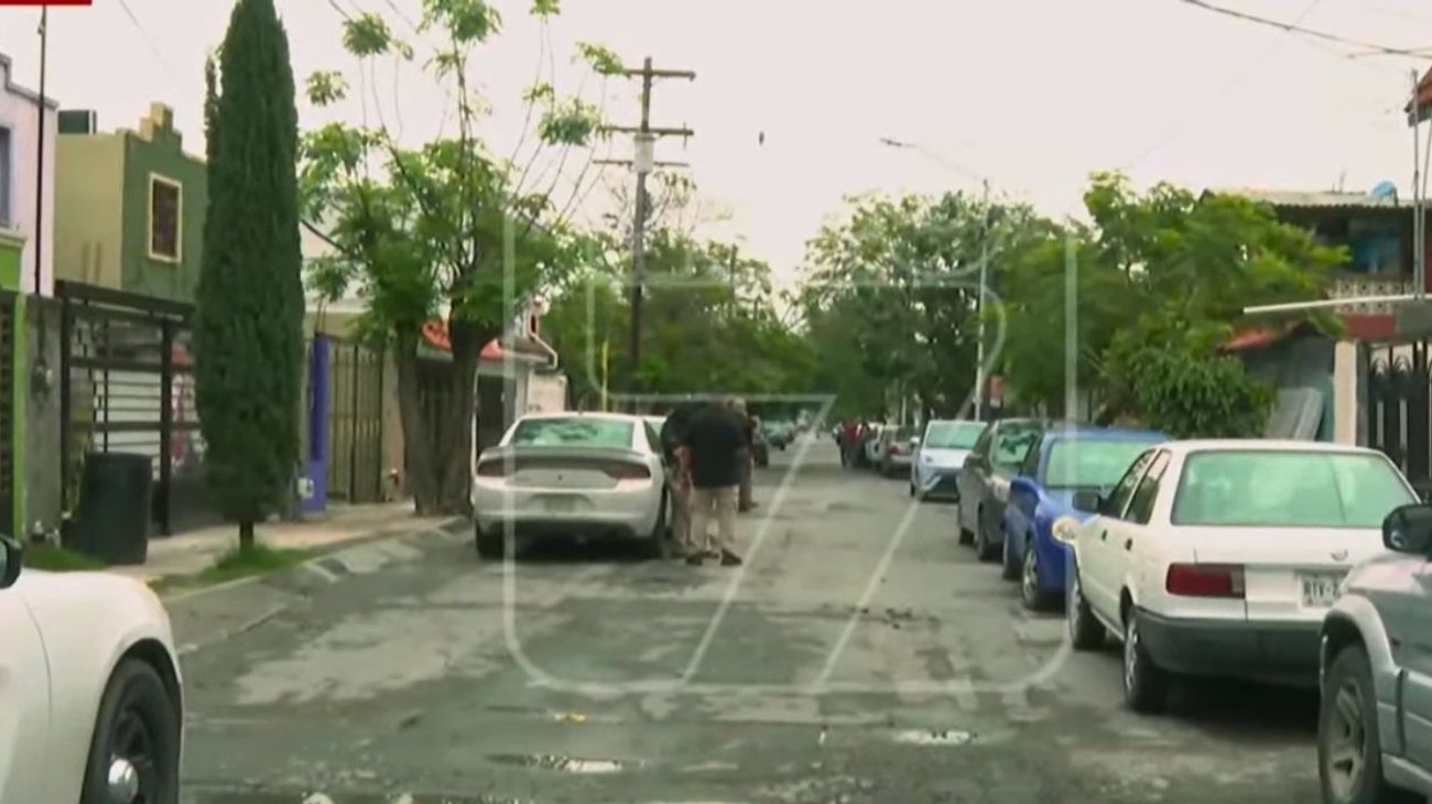 Hombre presuntamente armado se atrinchera en vivienda de Escobedo