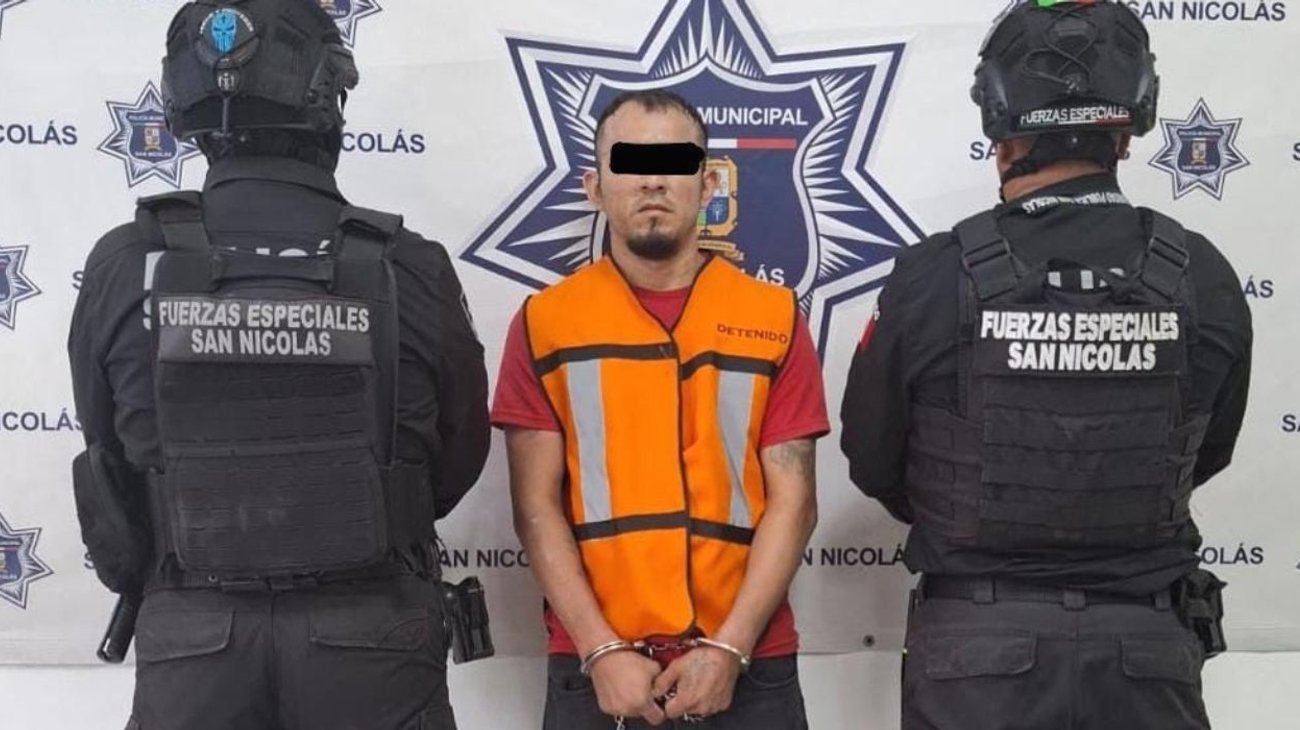 Detienen a hombre con drogas y vehículo robado en San Nicolás