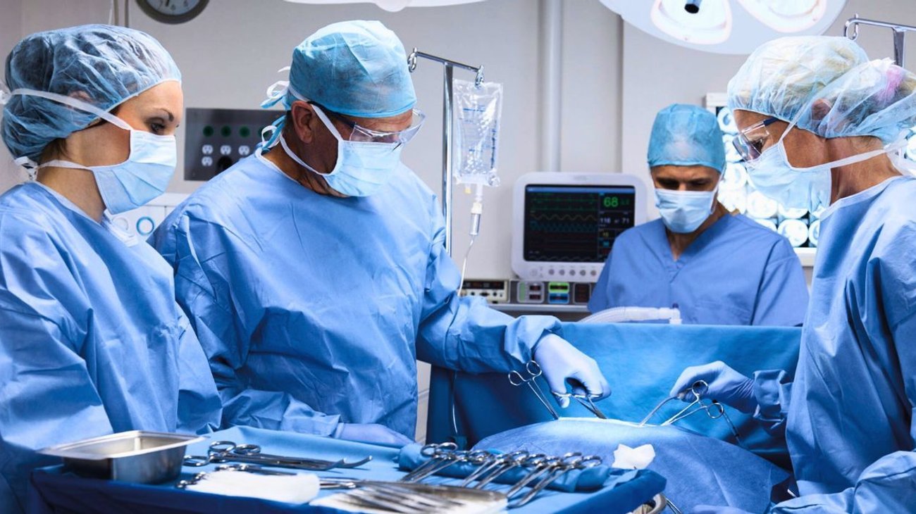 Se deslinda gremio de cirujanos de NL en caso de mujer fallecida