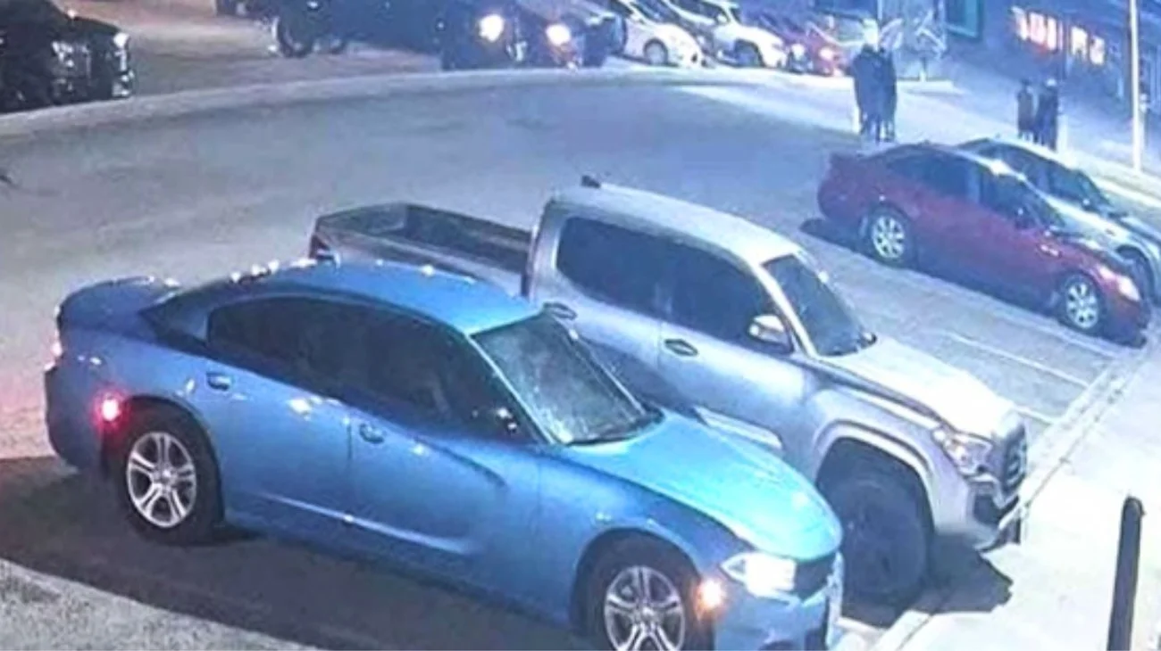 Youtubers atrapan a presunto depredador sexual de menores