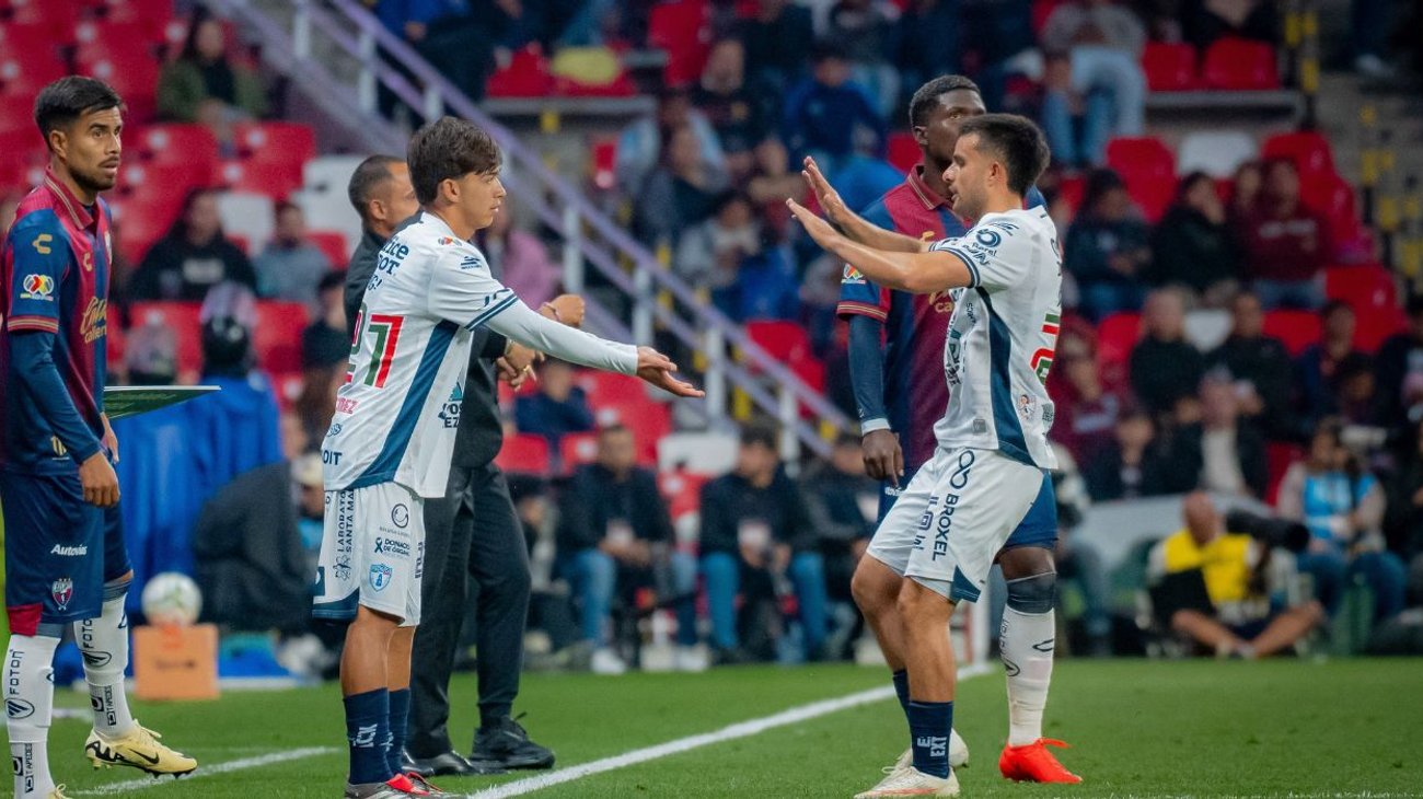 Golea Pachuca 3-0 al Atlante de visita en la Jornada 8