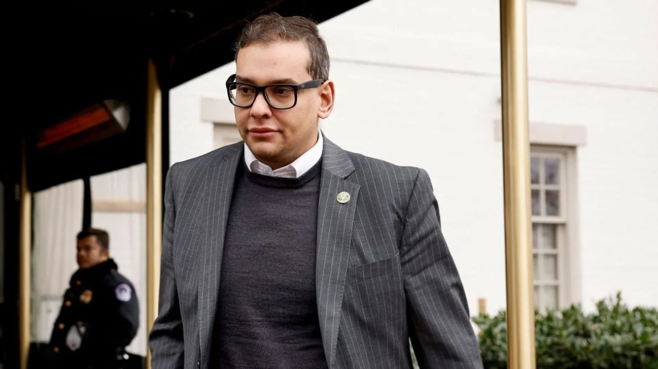 EU pide siete años de prisión para el republicano George Santos