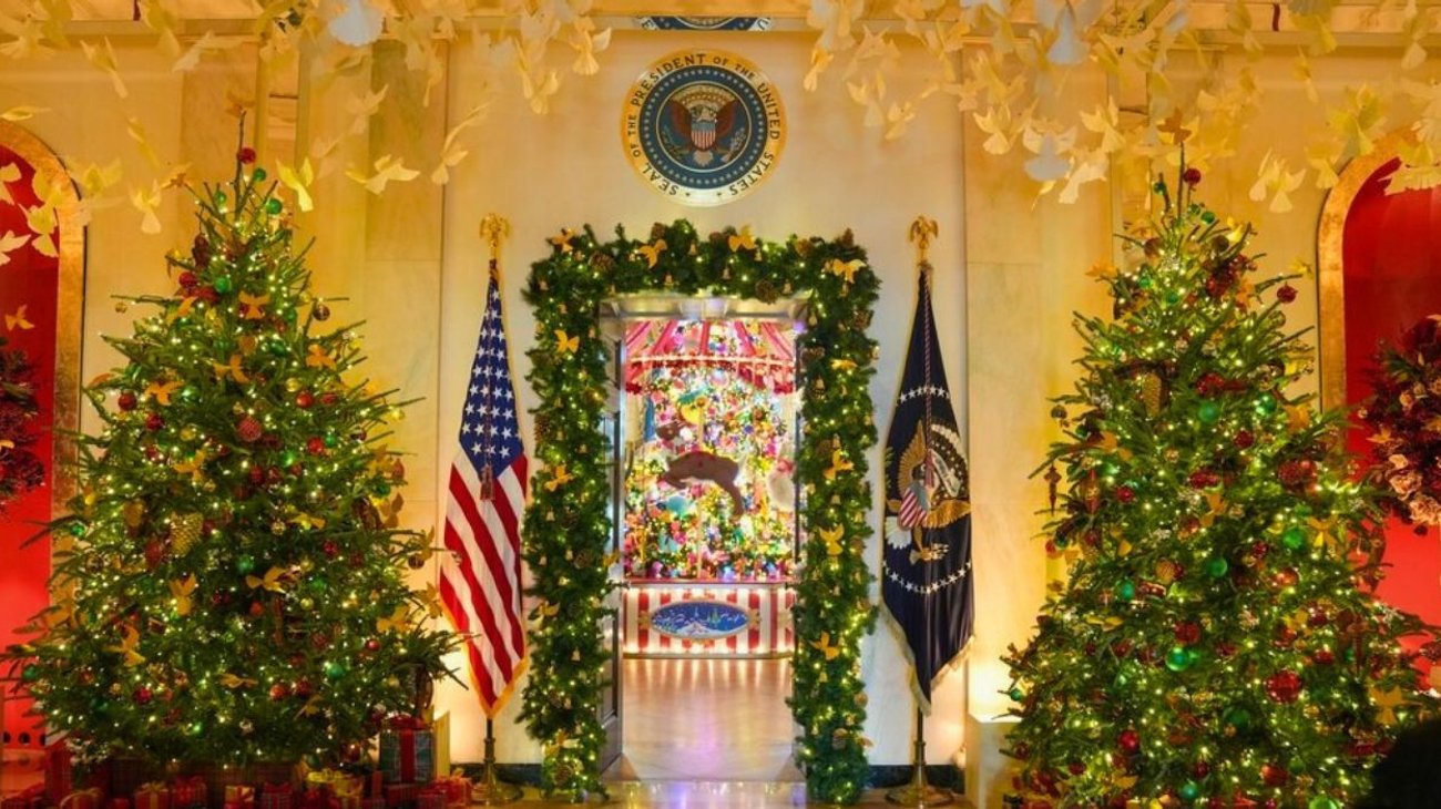 Los Trump celebran 250 años de EUA en navidad en la Casa Blanca