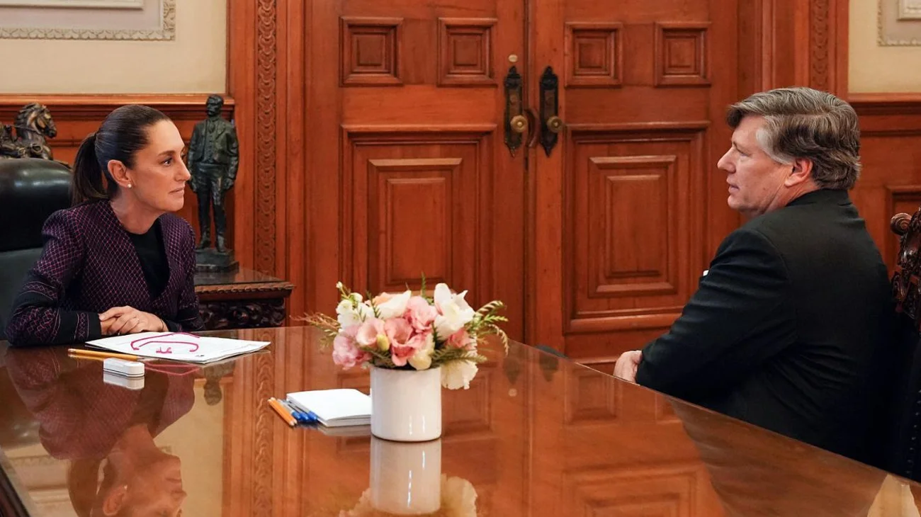 Claudia recibe al subsecretario de Estado de EUA entre tensiones