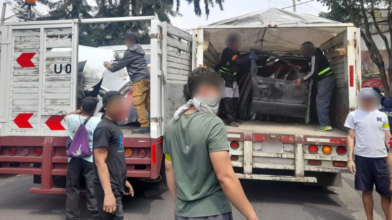 Decomisan 17.5 toneladas de autopartes en operativo de la CDMX
