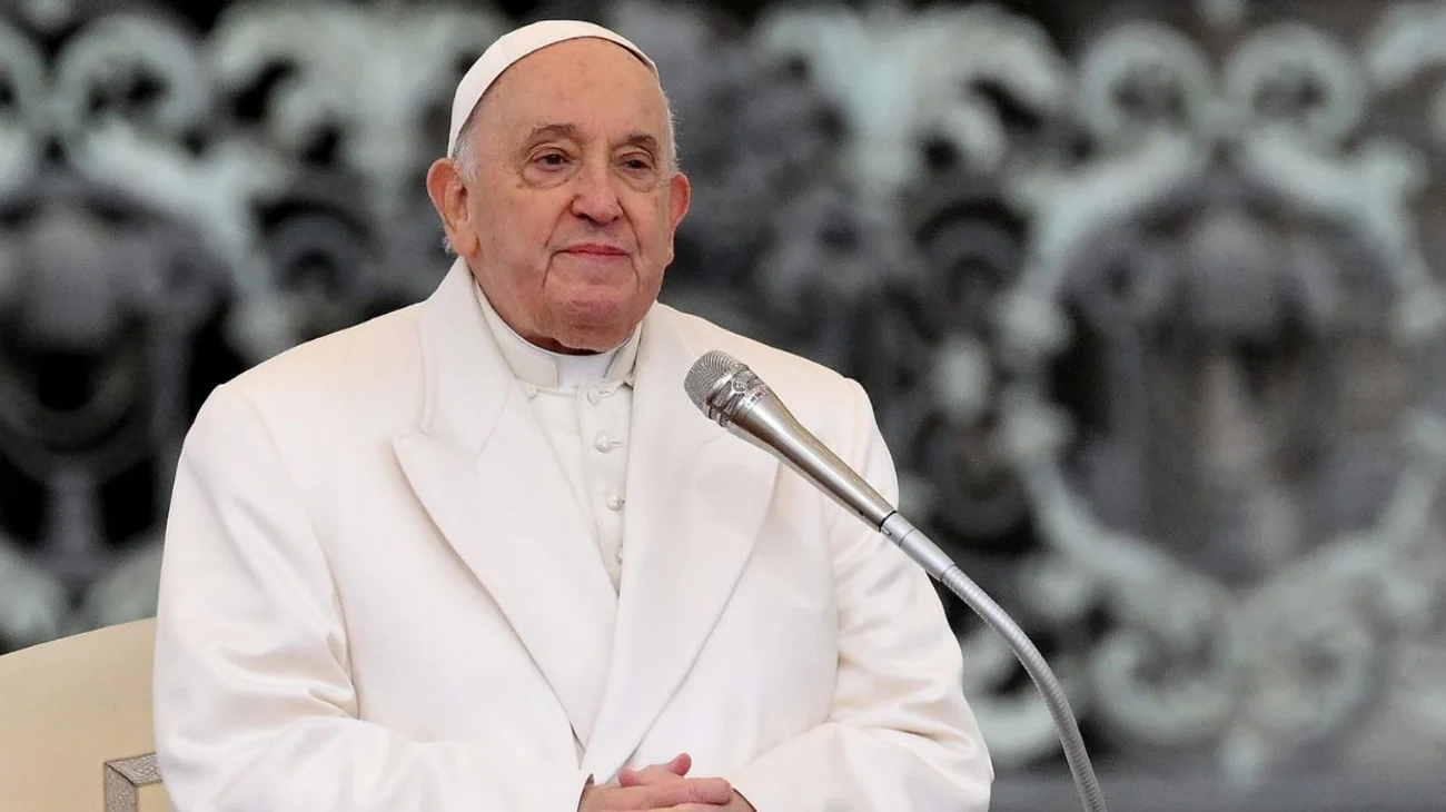 Salud del Papa sigue 'mejorando', infección está controlada