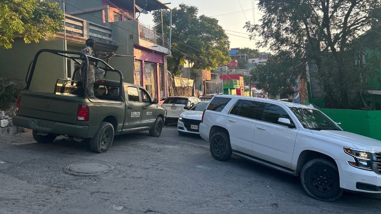 Catean tres casas por narcomenudeo en la colonia Altamira