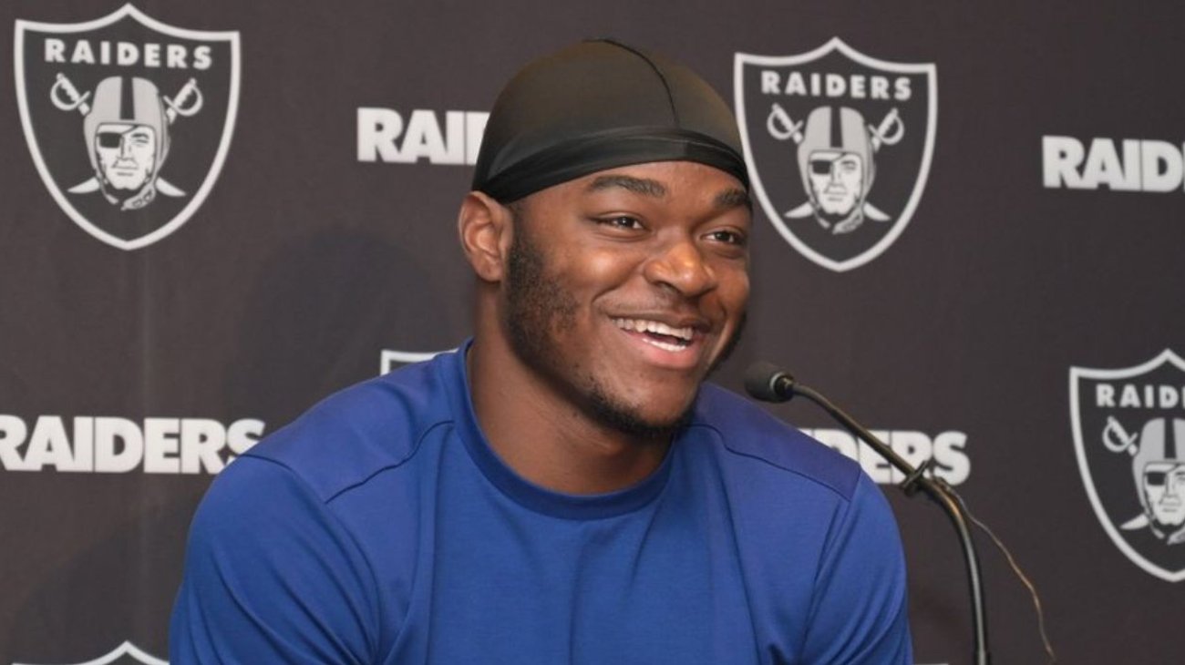 Amari Cooper, receptor estelar de los Raiders, anuncia su retiro