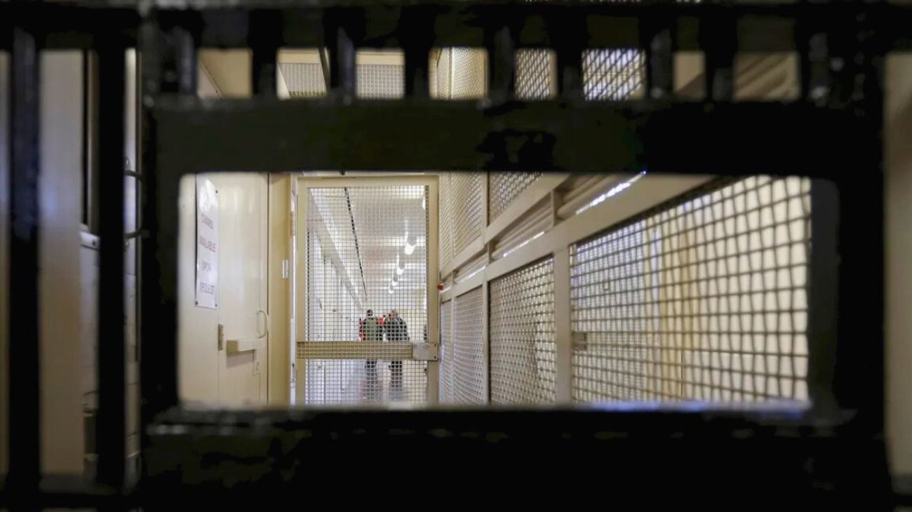 Condenan a muerte a hombre por asesinar a esposa, suegra e hijo