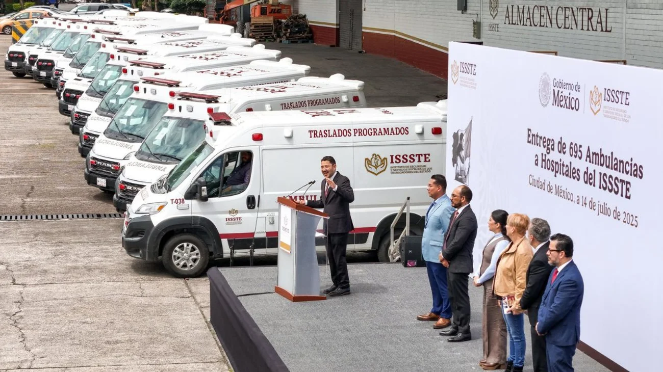 ISSSTE moderniza ambulancias en todo el país con 695 unidades