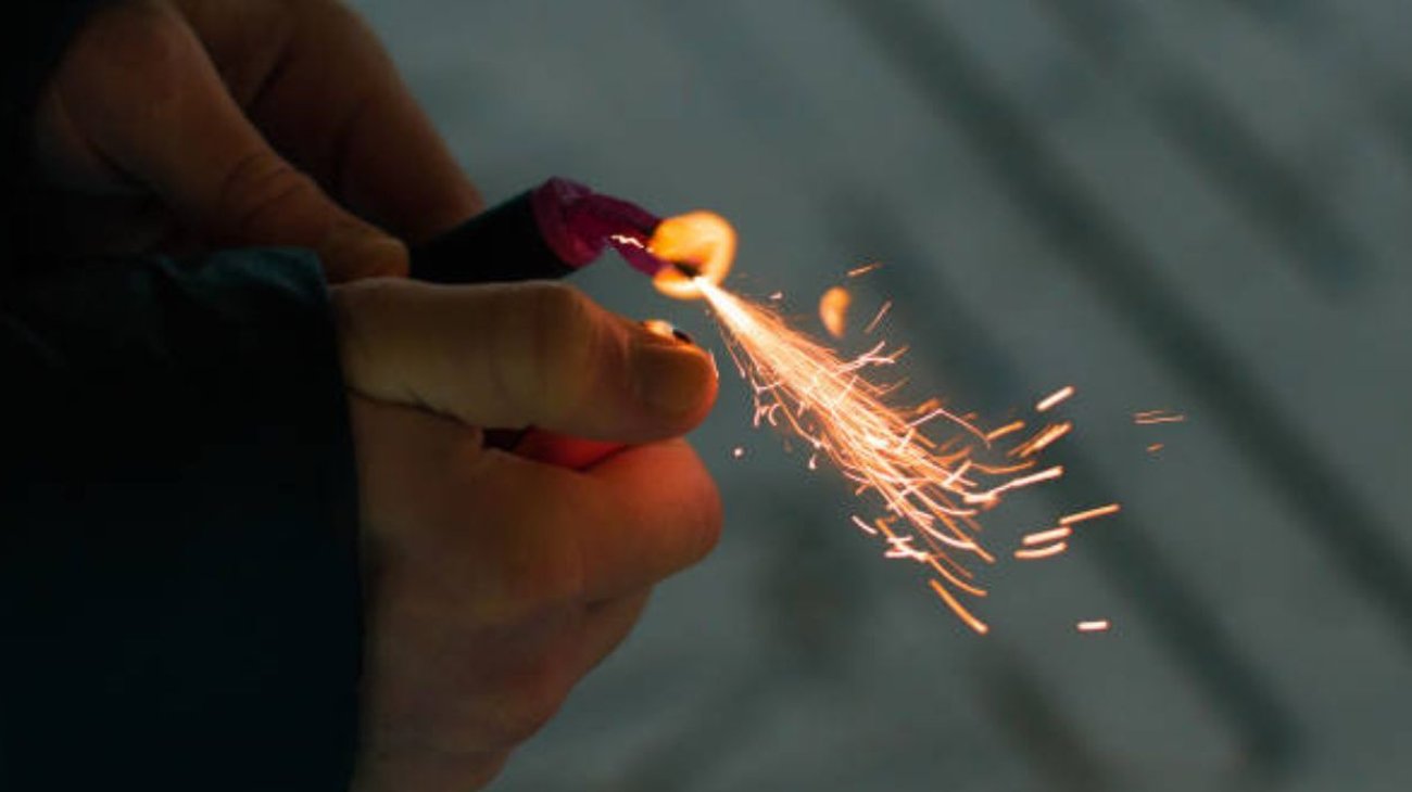 Joven pierde los dedos tras accidente con pirotecnia