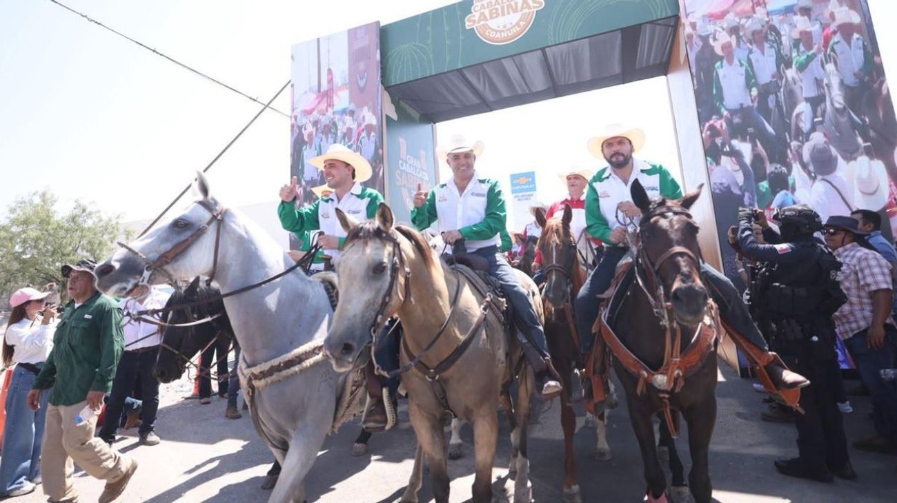 Reúne la Gran Cabalgata de Sabinas a miles de asistentes