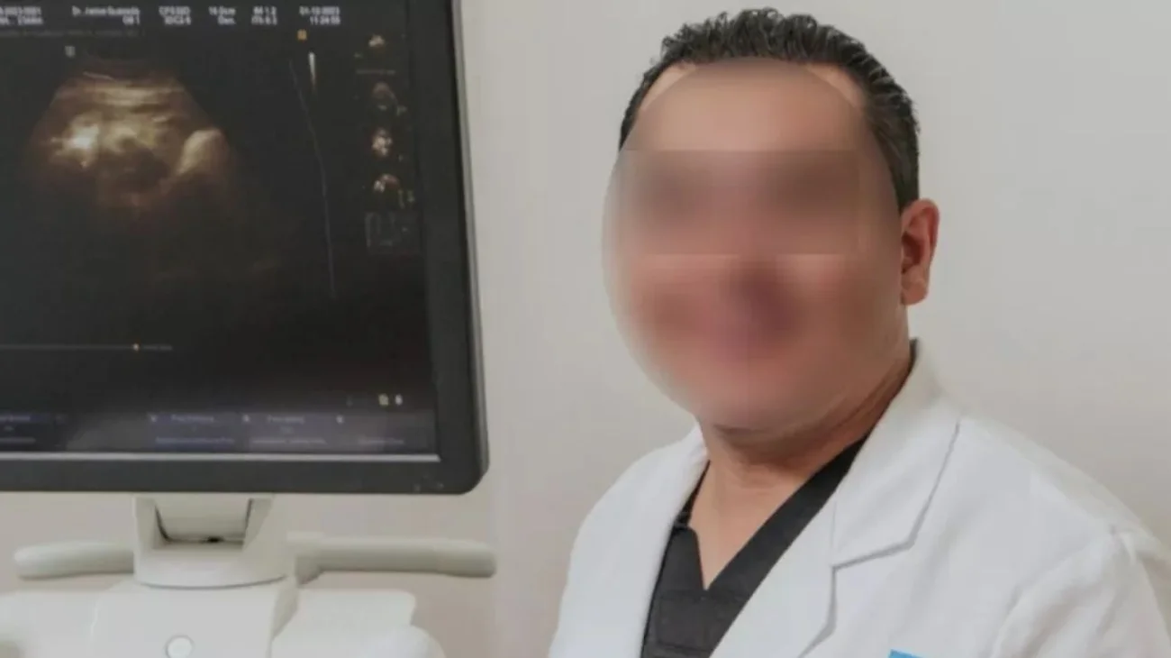 Acusan a ginecólogo de compartir fotos íntimas de pacientes