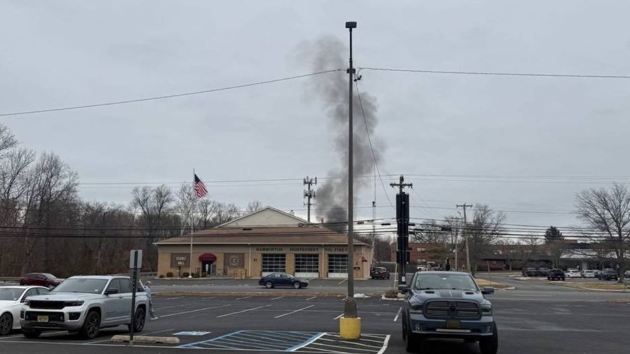 Helicópteros chocan durante vuelo en Nueva Jersey 