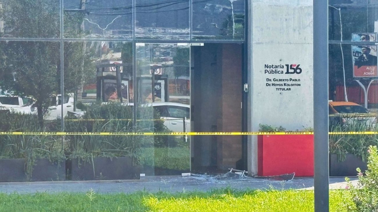 Roban 30 mil pesos en Notaría Pública 156 en Santa Catarina