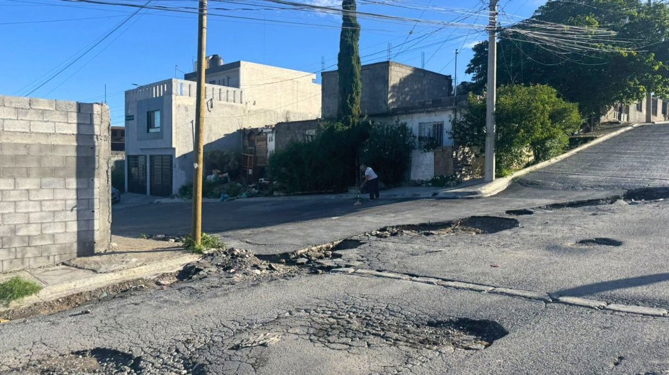 Denuncian mega bache en colonia Federico Berrueto Ramón Popular