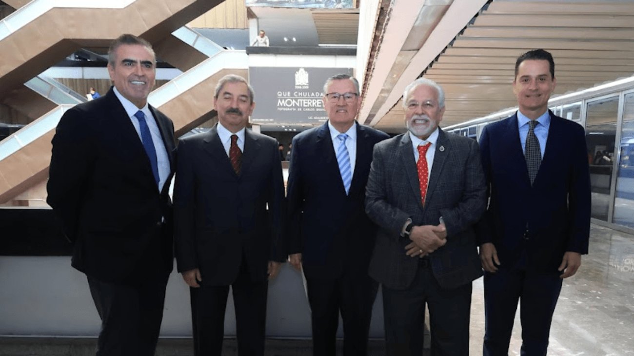 Ofrecen conversatorio sobre vida y obra de Mauricio Fernández