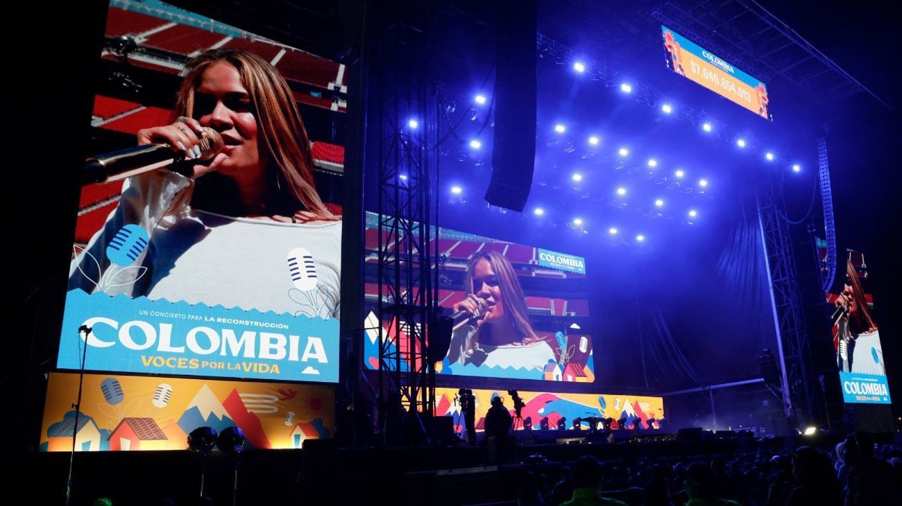 Dona Karol G un millón de dólares tras sismo en Colombia