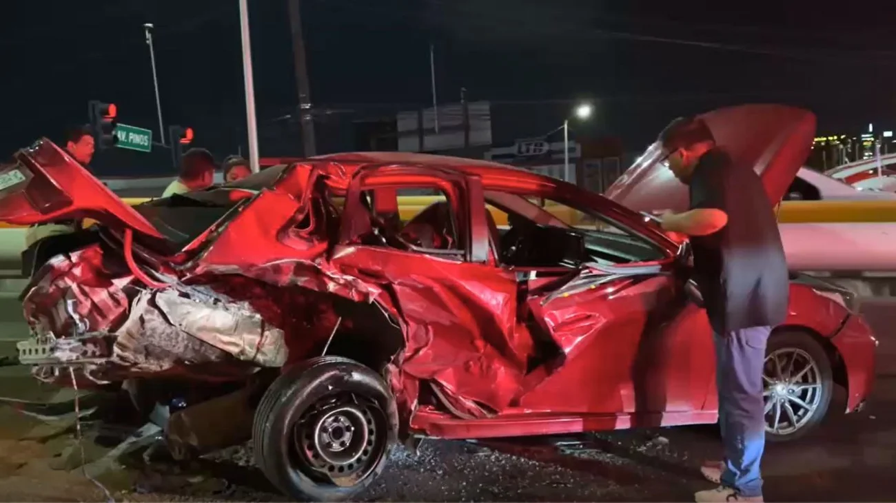 Colchón en la vía provoca aparatoso choque en San Nicolás