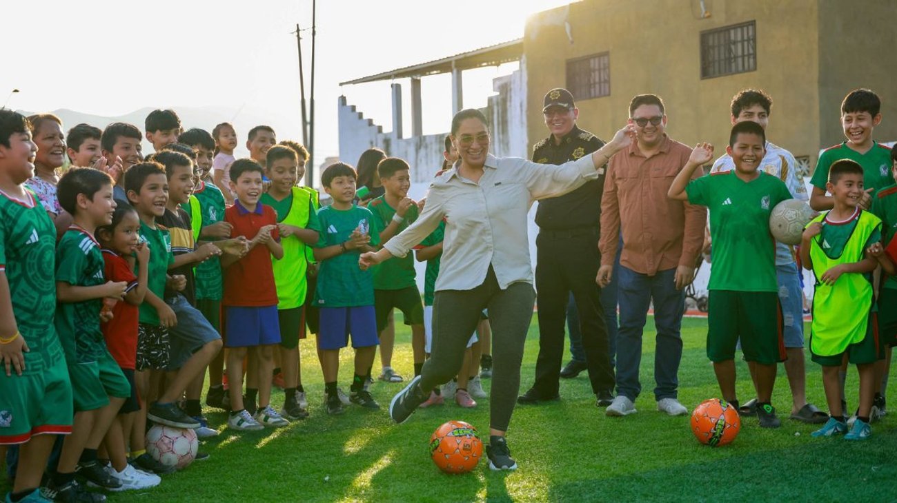 Entrega nuevo parque en la colonia Vaquerías en Juárez