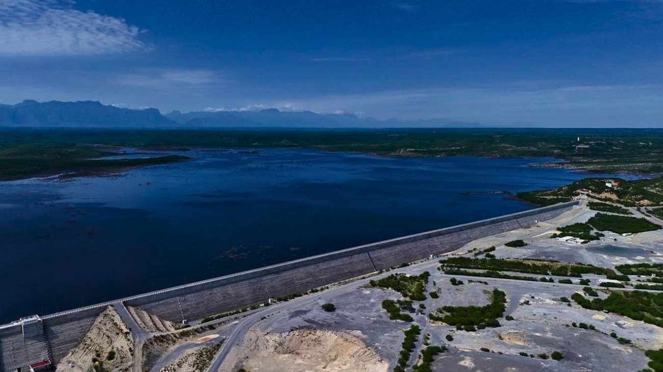 Lluvias dejan más agua en las presas de Nuevo León