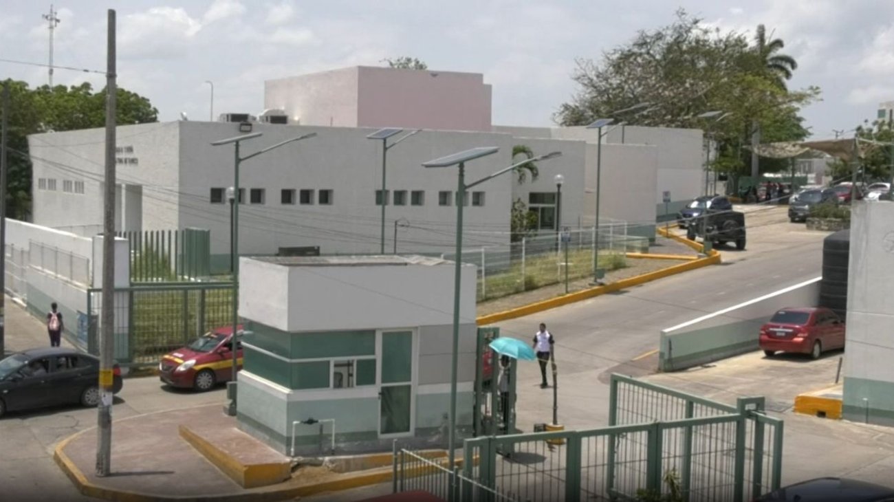 Emite Gobierno credencial para el sistema de salud pública