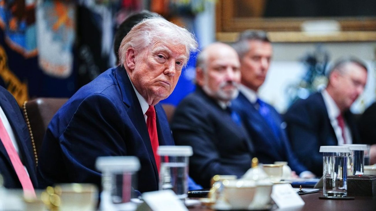 Trump reconoce que las reuniones de su gabinete lo aburren