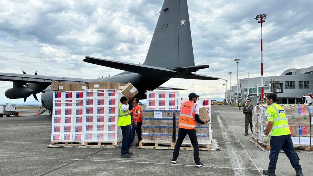 Llega ayuda humanitaria tras sismo devastador en Colombia
