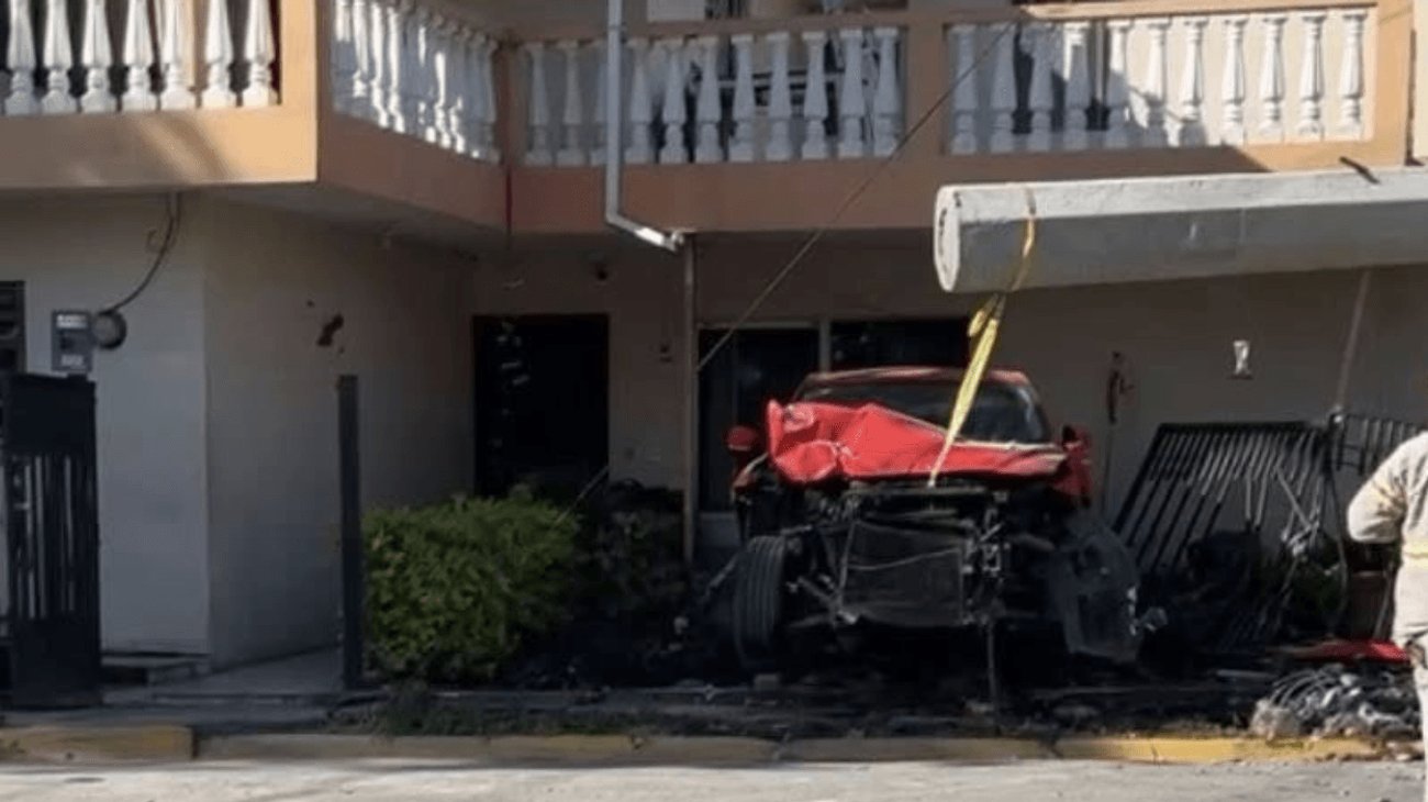 Impacta camioneta contra una vivienda de Guadalupe