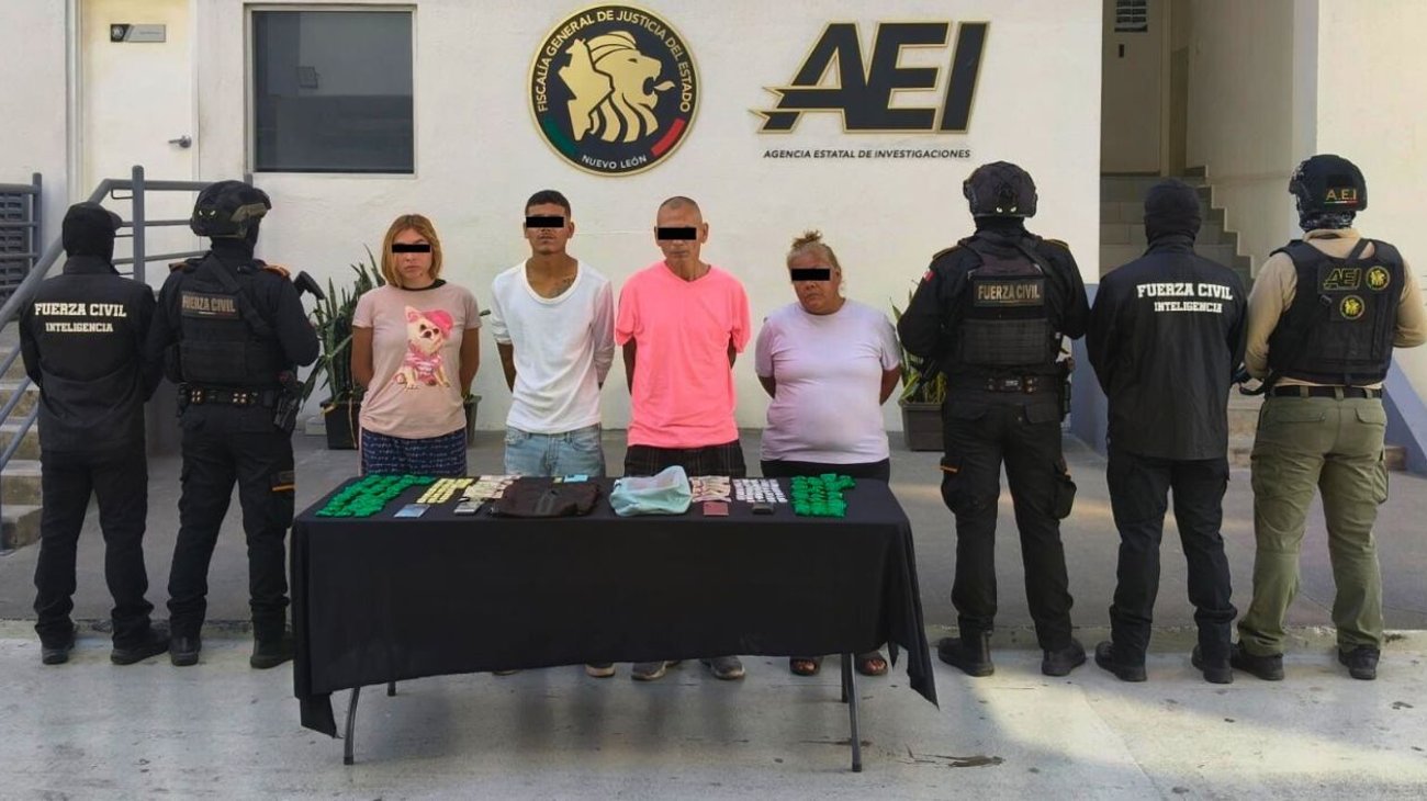 Detienen a cuatro adultos y un menor con droga en Monterrey