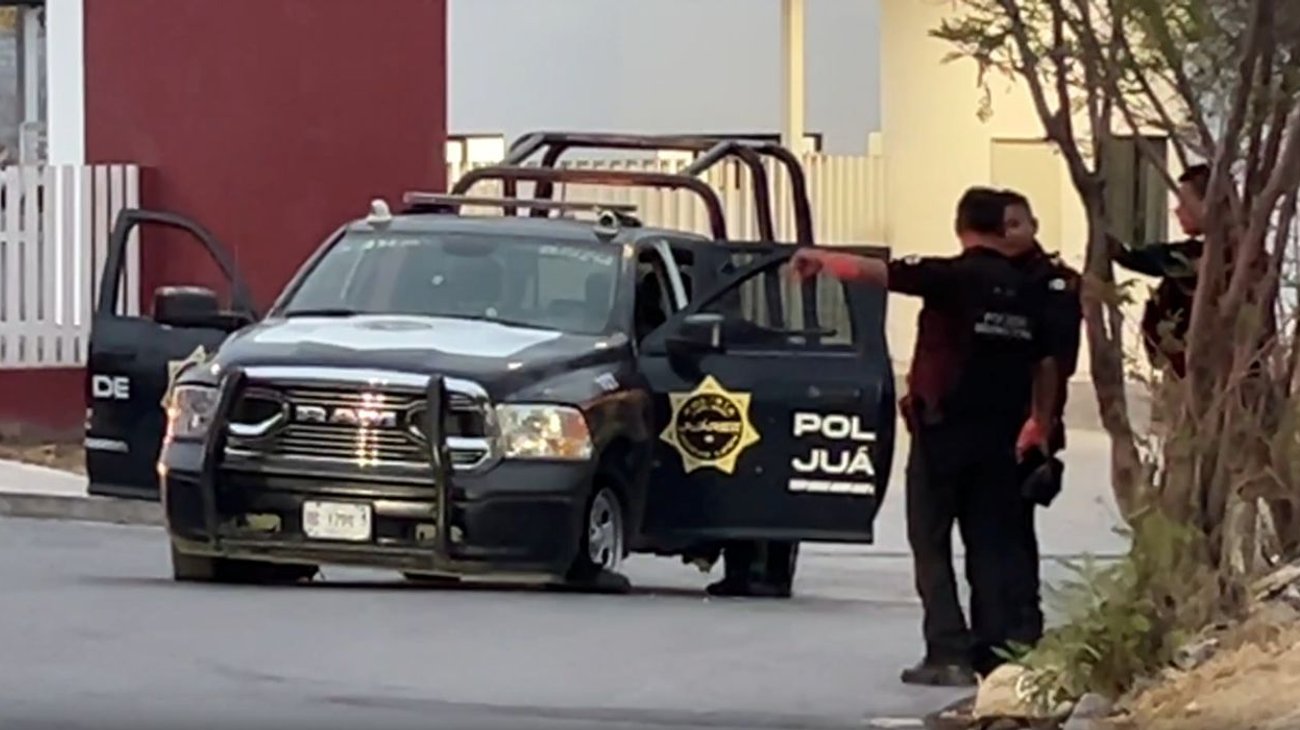 Roba patrulla en Escobedo; termina en persecución y balacera